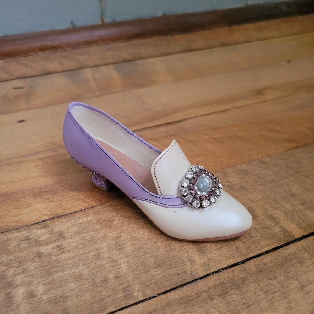 Vintage 1998 Just the Right Shoe Jeweled Heeled Pump Collectible Figurine